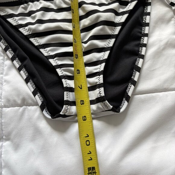 Becca Womens Size Medium String Bikini Bottom Black White Striped Swimsuit Beach - Picture 3 of 6